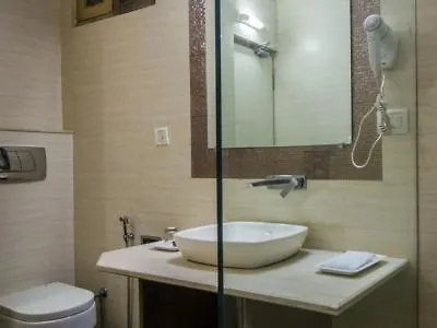***  The Suncourt Hotel Yatri Delhi  India