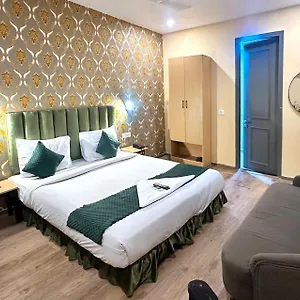 Nidra Hotel