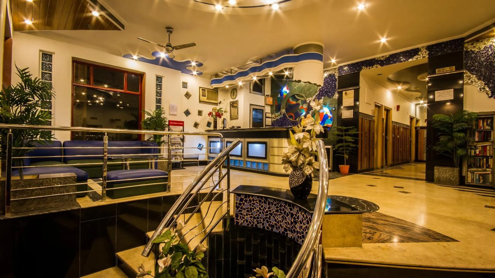 The Suncourt Hotel Yatri Дели