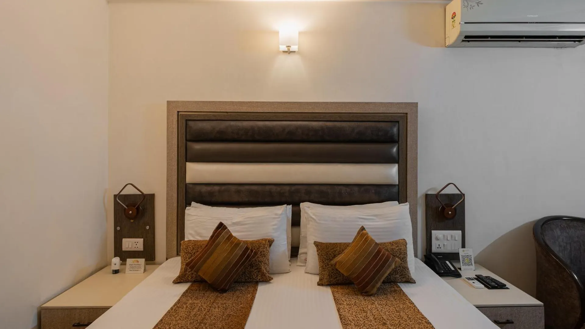 The Suncourt Hotel Yatri Delhi