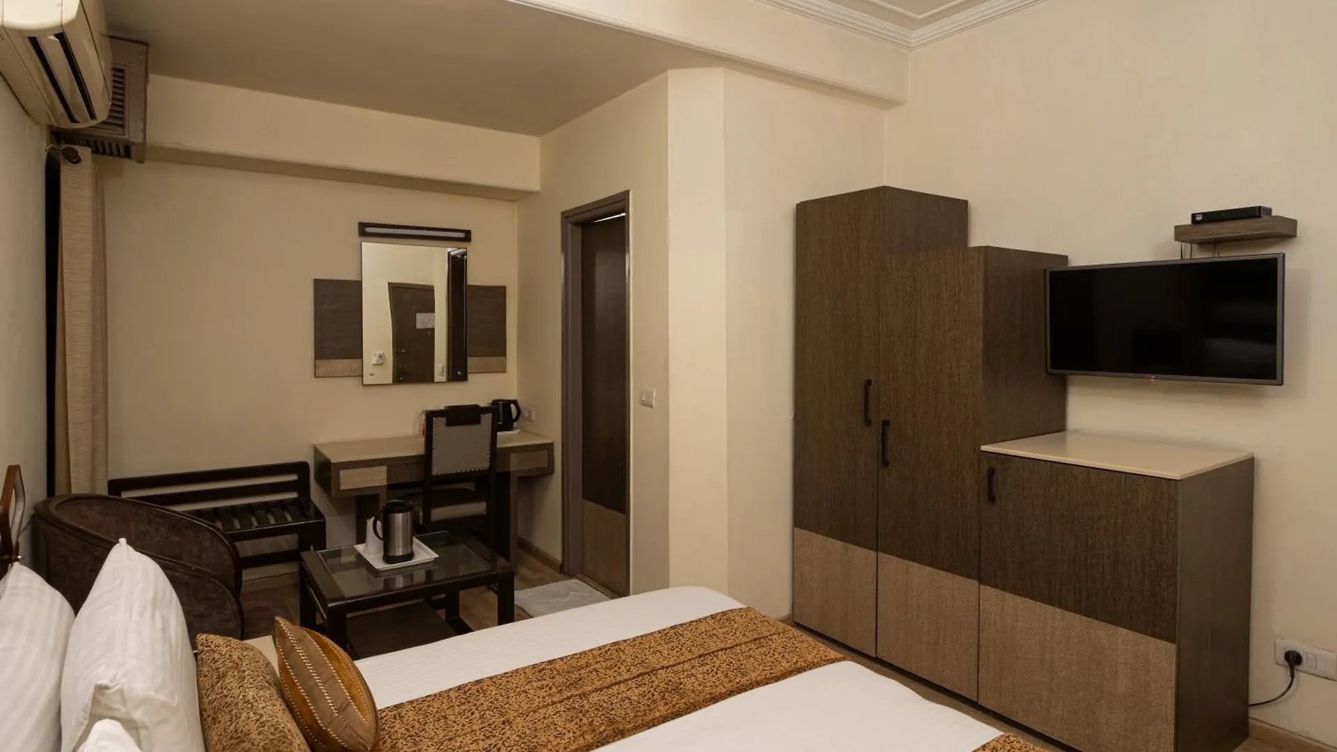 The Suncourt Hotel Yatri Delhi   Delhi (National Capital Territory of India)